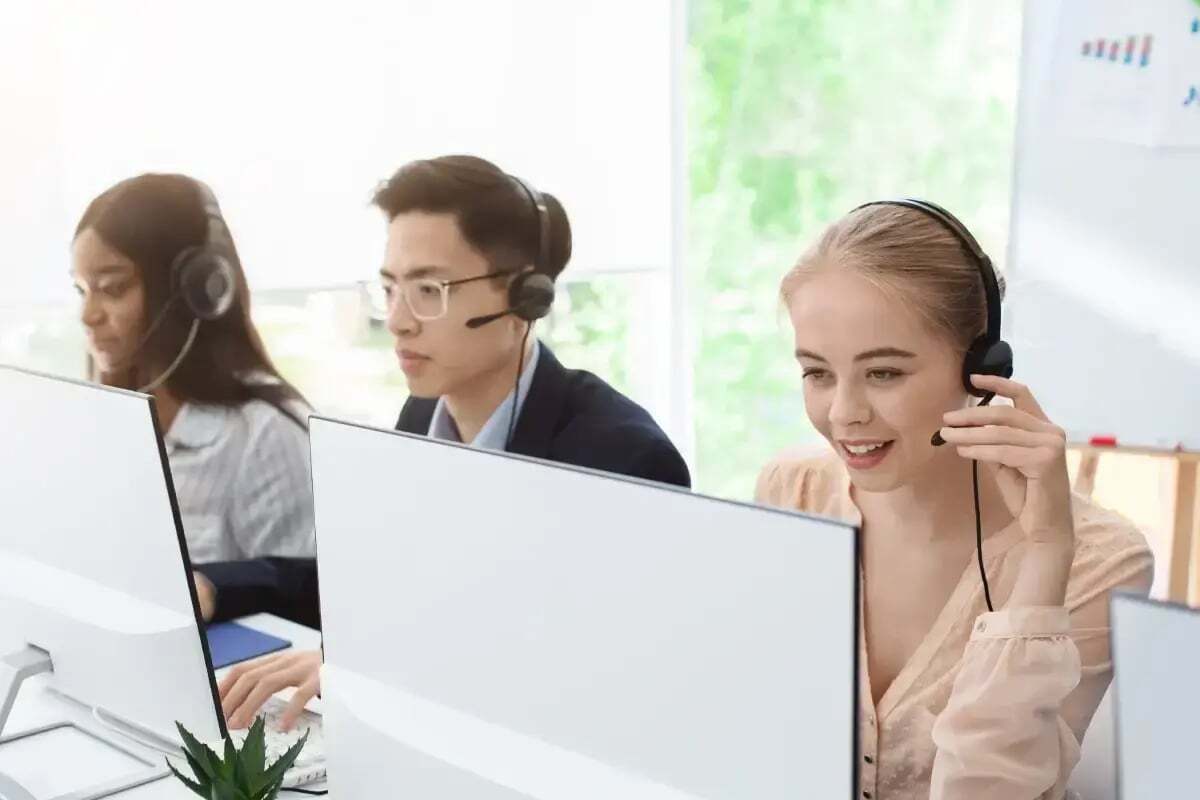 pick best contact center outsourcing provider