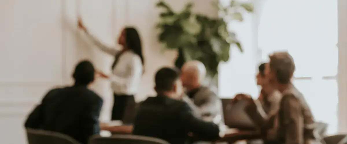 how spot bad customer service